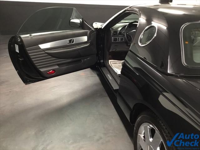 2002 Ford Thunderbird Base