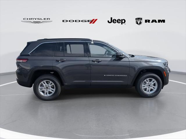 2025 Jeep Grand Cherokee GRAND CHEROKEE LAREDO 4X4 2025 Jeep Grand Cherokee GRAND CHEROKEE LAREDO 4X4