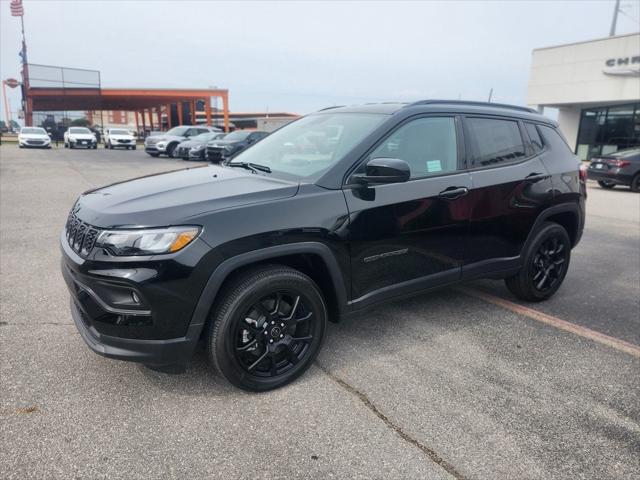 2025 Jeep Compass COMPASS LATITUDE 4X4