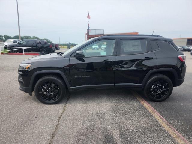 2025 Jeep Compass COMPASS LATITUDE 4X4