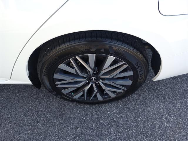2025 Nissan Altima SV FWD