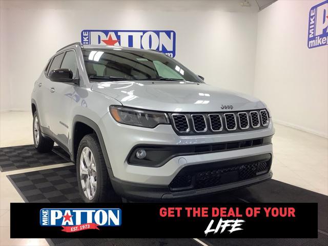 2025 Jeep Compass COMPASS LATITUDE 4X4