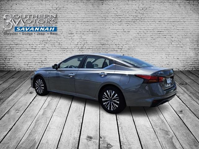 2023 Nissan Altima SV FWD