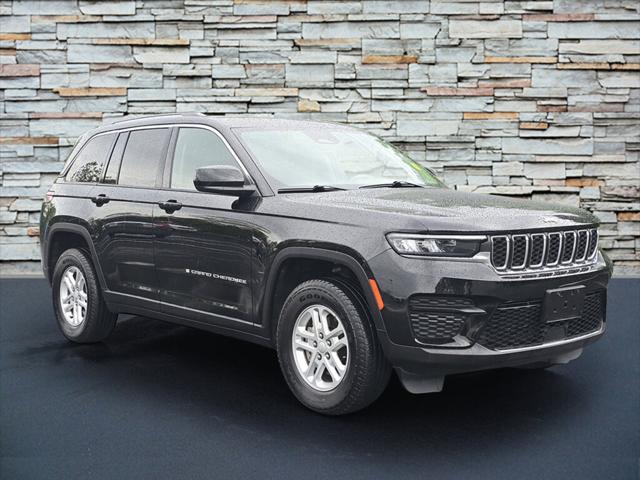2023 Jeep Grand Cherokee Laredo 4x4