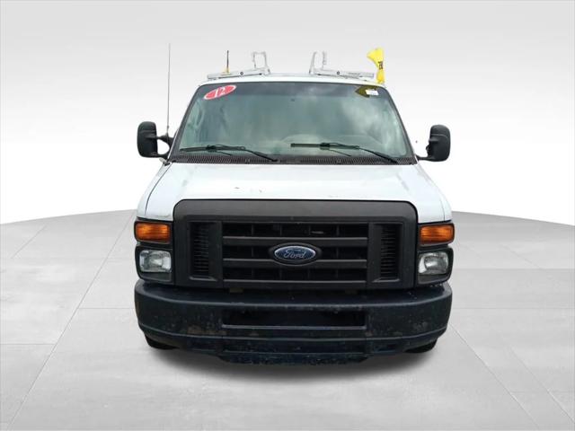 2012 Ford E-350 Super Duty Commercial