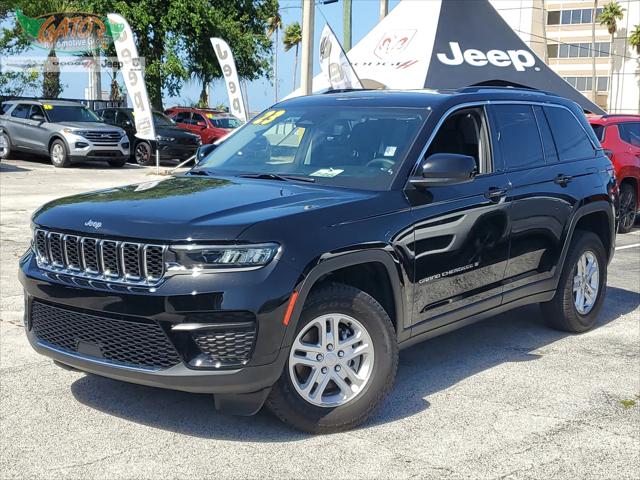 2023 Jeep Grand Cherokee Laredo 4x2