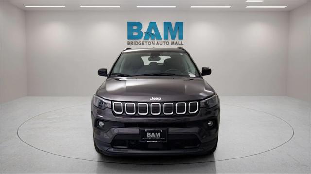 2022 Jeep Compass Latitude Lux 4x4 2022 Jeep Compass Latitude Lux 4x4