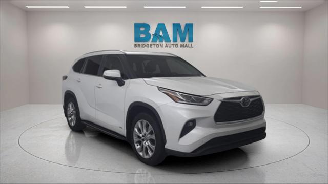 2022 Toyota Highlander Hybrid Limited