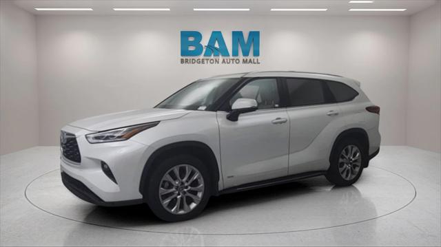 2022 Toyota Highlander Hybrid Limited