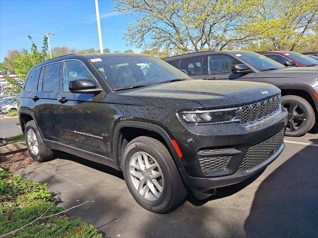 2025 Jeep Grand Cherokee GRAND CHEROKEE LAREDO X 4X4