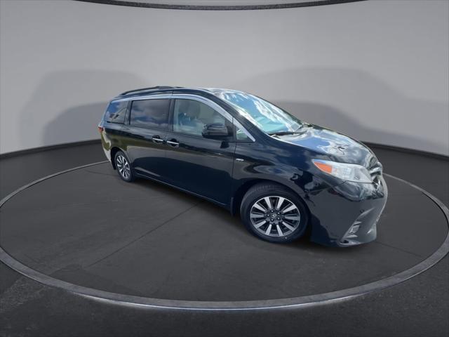 2018 Toyota Sienna Limited Premium 7 Passenger