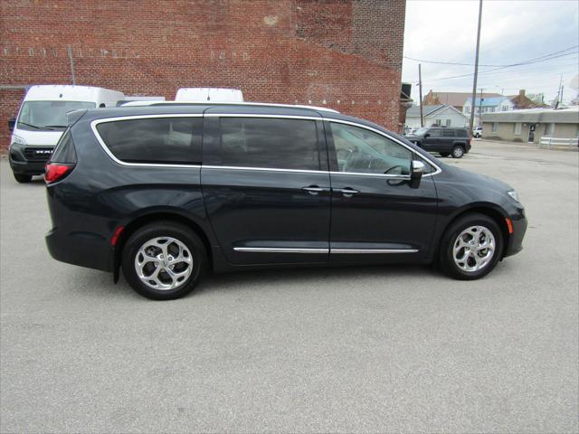 2021 Chrysler Pacifica Limited AWD