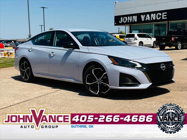 2023 Nissan Altima SR FWD