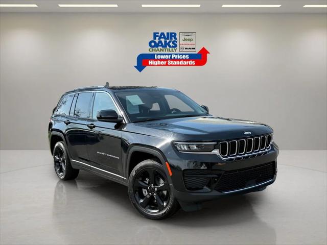2024 Jeep Grand Cherokee Laredo 4x4