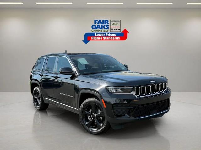 2024 Jeep Grand Cherokee Laredo 4x4