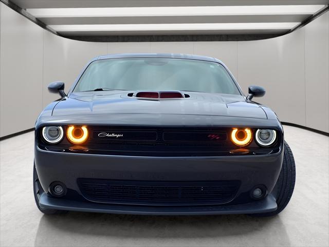 2018 Dodge Challenger 392 Hemi Scat Pack Shaker