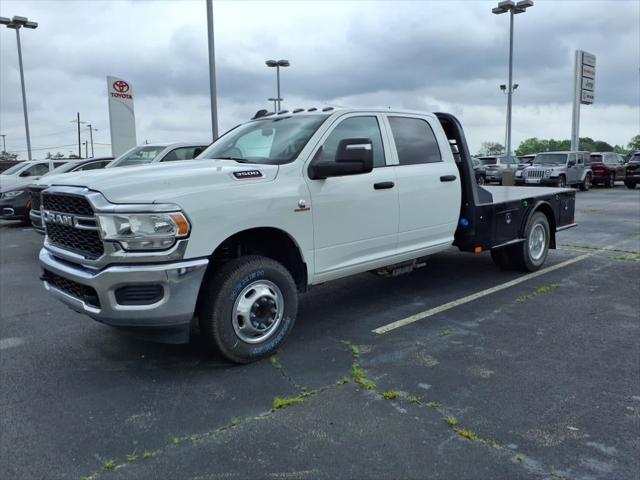 2024 RAM Ram 3500 Chassis Cab RAM 3500 TRADESMAN CREW CAB CHASSIS 4X4 60 CA