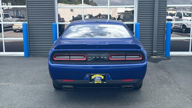 2022 Dodge Challenger SXT