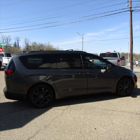 2019 Chrysler Pacifica Touring Plus 2019 Chrysler Pacifica Touring Plus