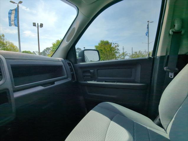 2017 RAM 1500 Express Quad Cab 4x2 64 Box