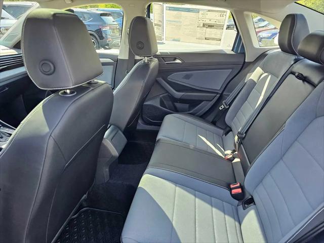 2025 Volkswagen Jetta 1.5T SE