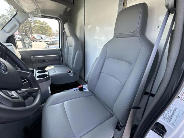 2026 Ford E-450 Cutaway E-Series Cutaway
