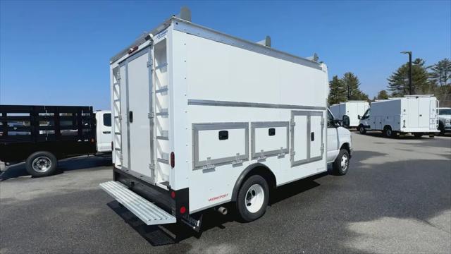 2026 Ford E-450 Cutaway E-Series Cutaway