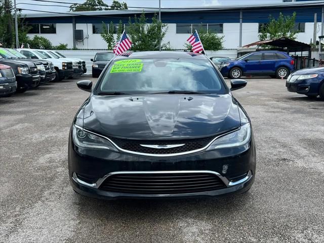 2016 Chrysler 200 Limited