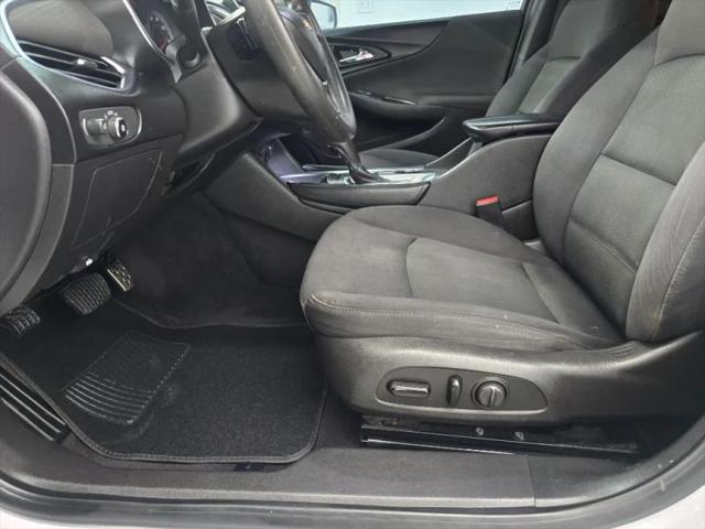 2017 Chevrolet Malibu 1LT