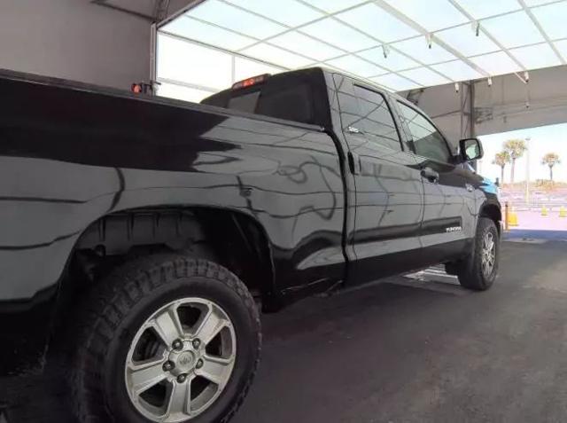 2016 Toyota Tundra SR5 5.7L V8