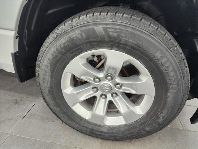 2024 RAM 1500 Laramie Crew Cab 4x4 57 Box