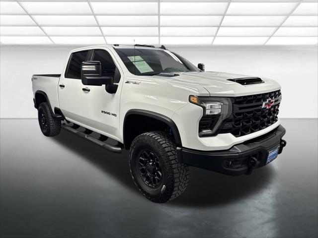 2024 Chevrolet Silverado 2500HD 4WD Crew Cab Standard Bed ZR2