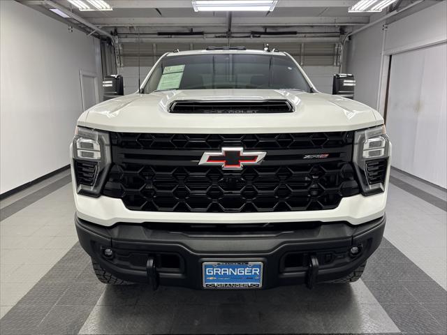 2024 Chevrolet Silverado 2500HD 4WD Crew Cab Standard Bed ZR2