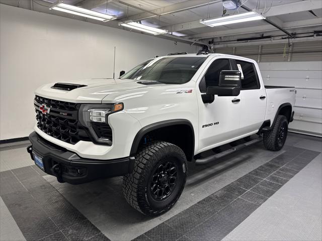 2024 Chevrolet Silverado 2500HD 4WD Crew Cab Standard Bed ZR2