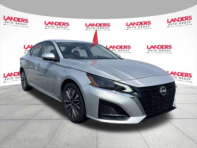 2023 Nissan Altima SV FWD