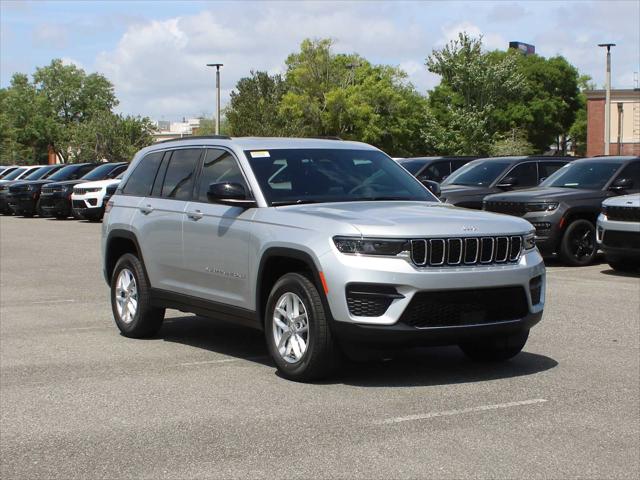 2025 Jeep Grand Cherokee GRAND CHEROKEE LAREDO X 4X2