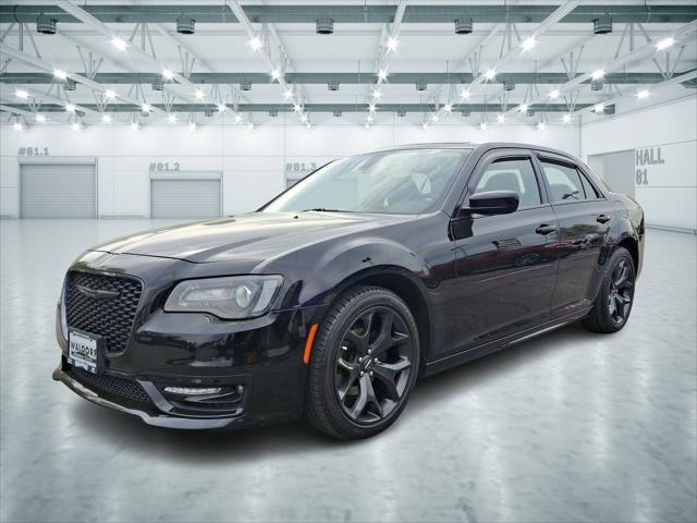 2020 Chrysler 300 Touring L