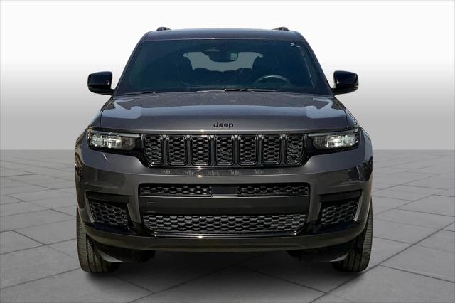 2022 Jeep Grand Cherokee L Altitude 4x2