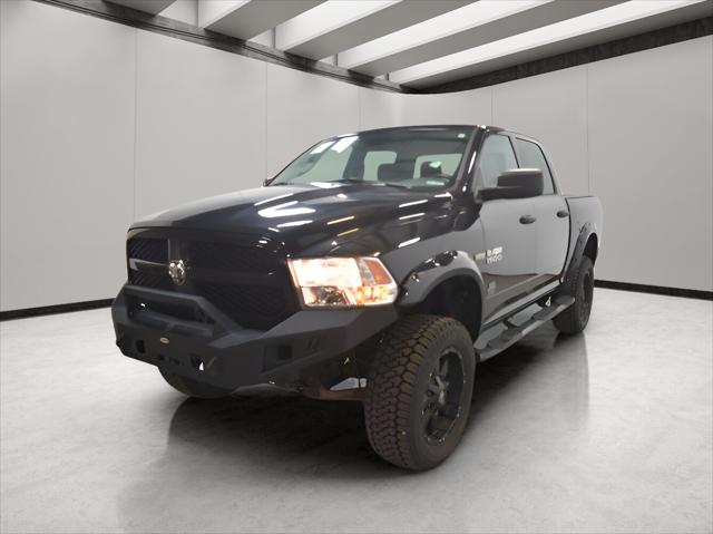 2018 RAM 1500 Express Crew Cab 4x4 57 Box