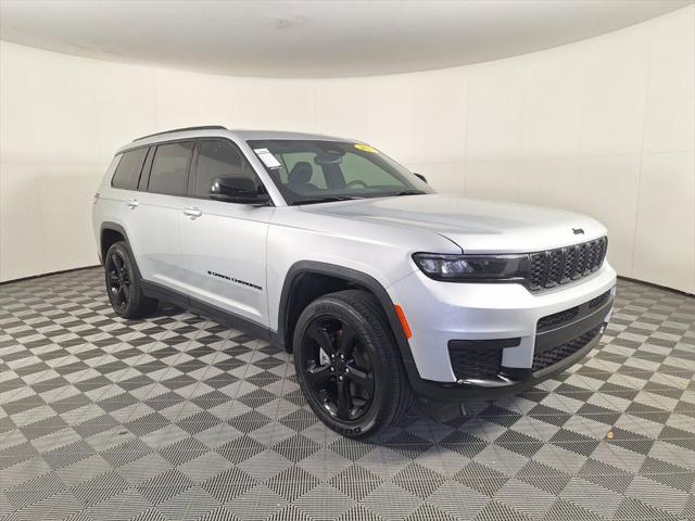 2023 Jeep Grand Cherokee L Altitude 4x2
