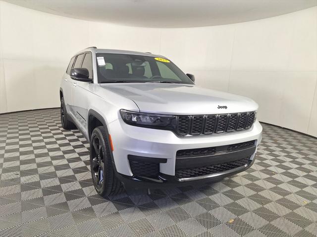 2023 Jeep Grand Cherokee L Altitude 4x2