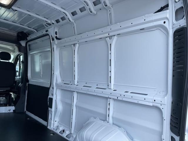 2025 Ram ProMaster 2500 Cargo Van Tradesman High Roof 159" WB w/Pass Seat