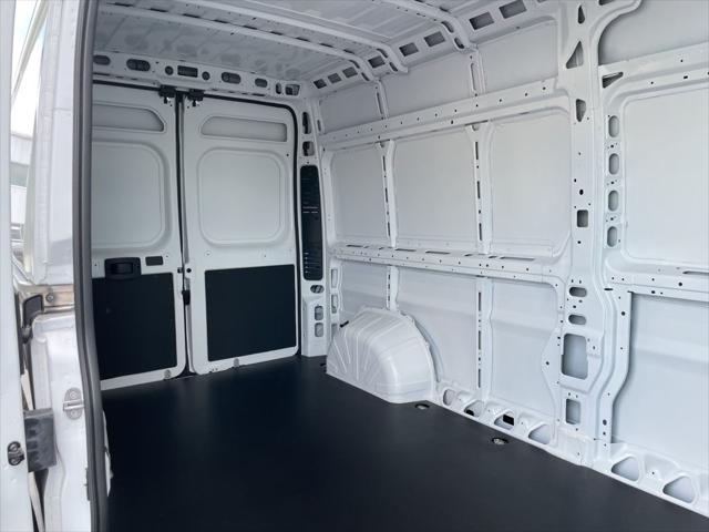 2025 Ram ProMaster 2500 Cargo Van Tradesman High Roof 159" WB w/Pass Seat