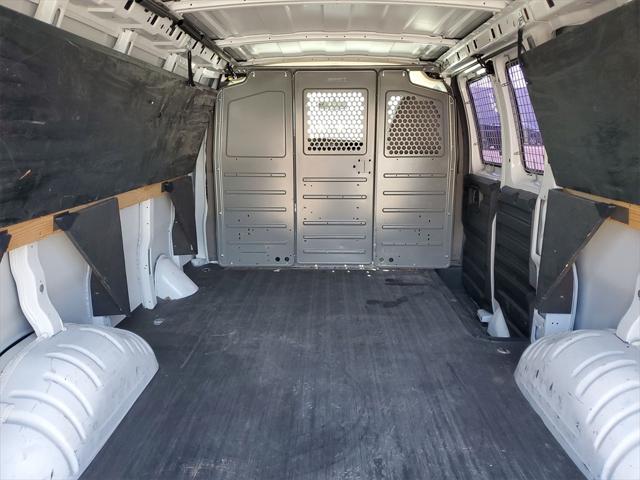 Used 2014 GMC Savana 1500 For Sale in Waterford Twp, MI