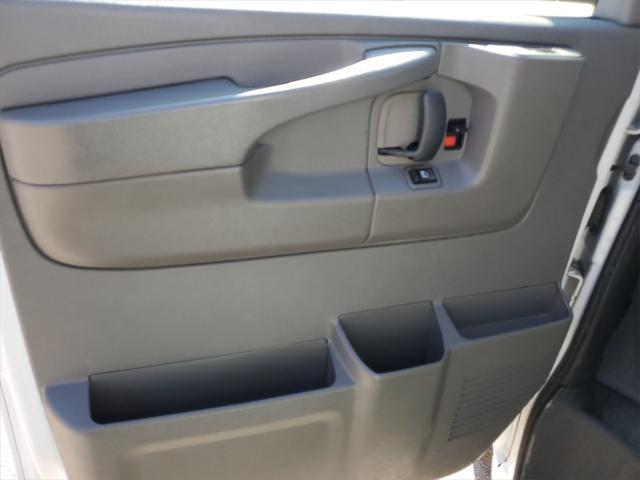 Used 2014 GMC Savana 1500 For Sale in Waterford Twp, MI