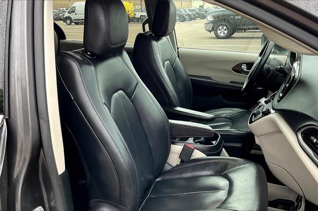 Used 2018 Chrysler Pacifica For Sale in Olive Branch, MS