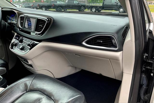Used 2018 Chrysler Pacifica For Sale in Olive Branch, MS