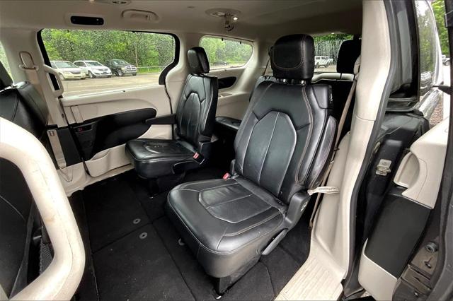 Used 2018 Chrysler Pacifica For Sale in Olive Branch, MS