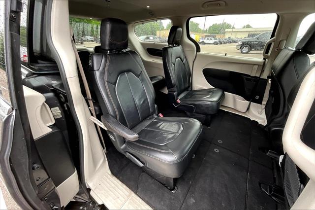 Used 2018 Chrysler Pacifica For Sale in Olive Branch, MS
