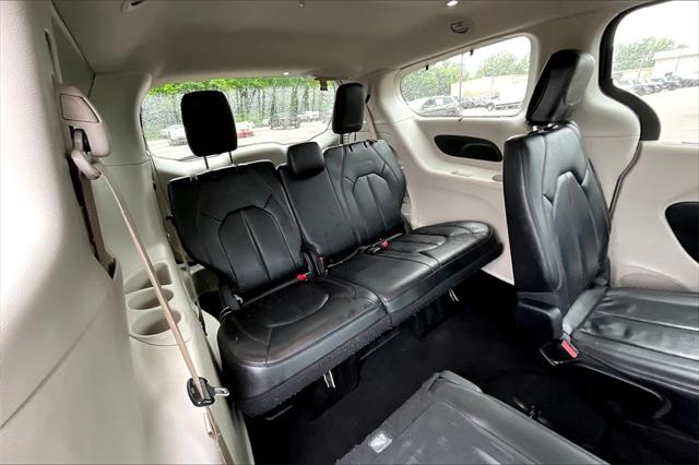 Used 2018 Chrysler Pacifica For Sale in Olive Branch, MS